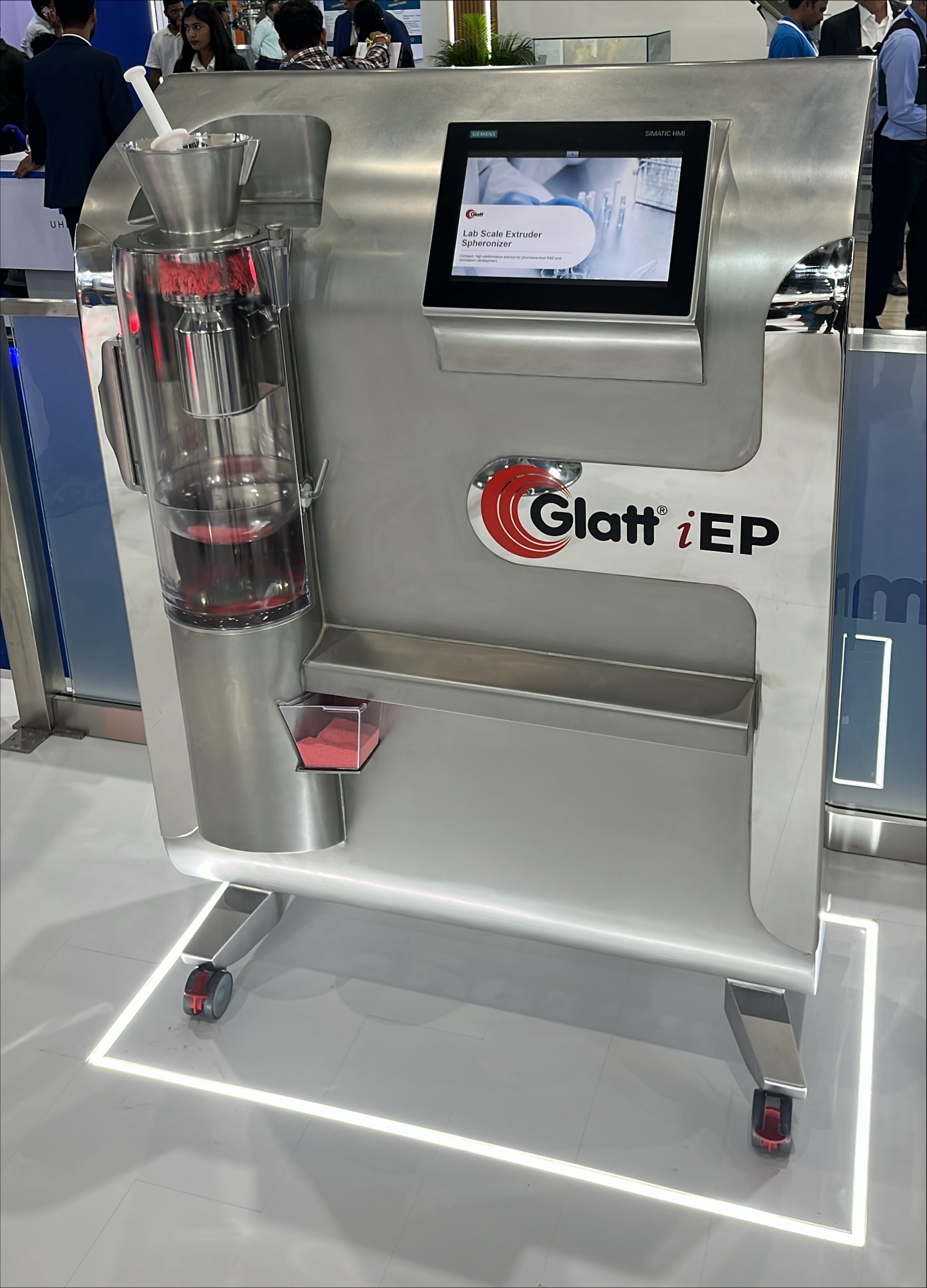 Glatt iEP lab-scale extruder spheronizer